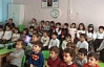 ÖĞRENCİLER GÖSTERİMLE UZAYI VE GEZEGENLERİ GÖRDÜ