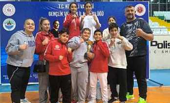 Hendek Şampiyonlar Fight Akademi’den 7 Madalya