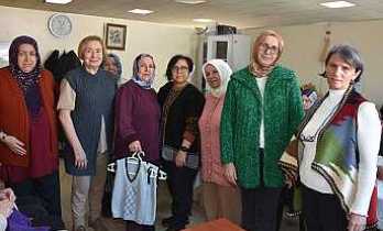 Hendek’te Kadınlar Hem Sosyalleşiyor, Hem de Aile Bütçesine Katkı Sağlıyor