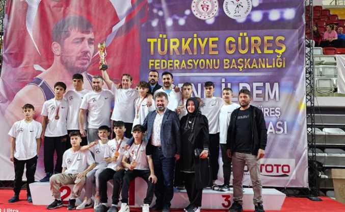 U15 Grekoromen Güreş Türkiye Şampiyonu Hendek Olimpik Spor Kulübü