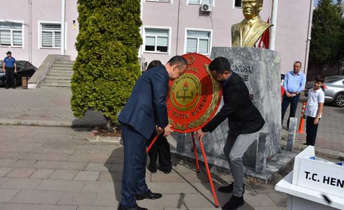 Eğitim/Öğretim Hendek’te Törenle Başladı