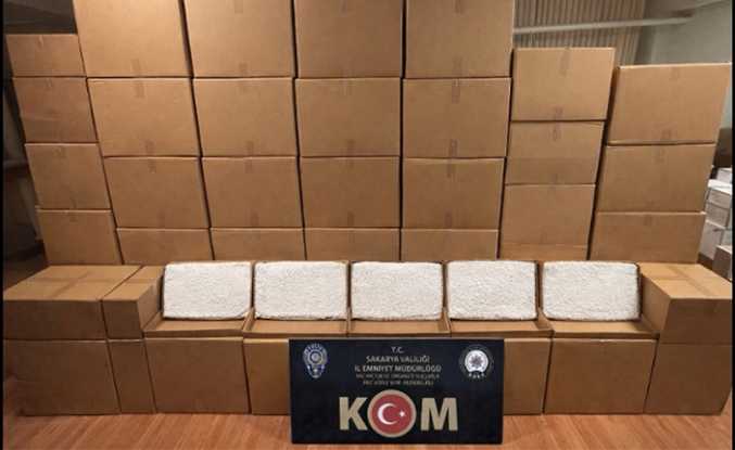 Hendek’te Piyasa Değeri 30 Milyon TL Makaron Ele Geçirildi