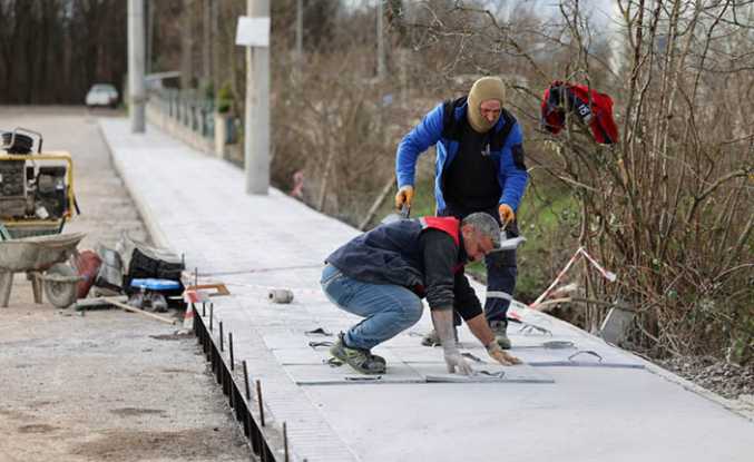 Hendek Belediyesinin Saha Çalışmaları Mahalle Mahalle Sürüyor