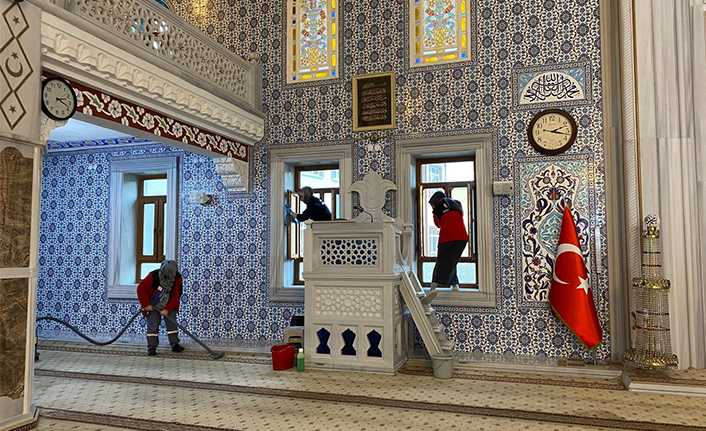 Hendek’te Camiler Ramazana Hazır