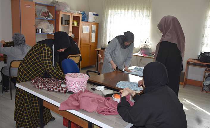 Engelli Anneleri Bu Kursla Sosyalleşiyor