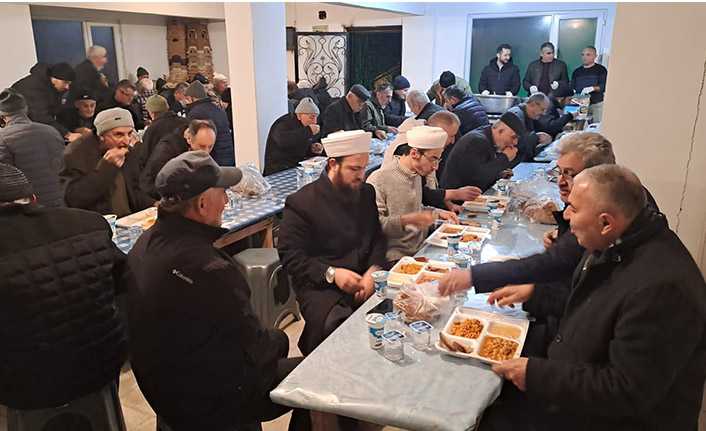 Hendek Dikmen’de 500 Kişilik İftar