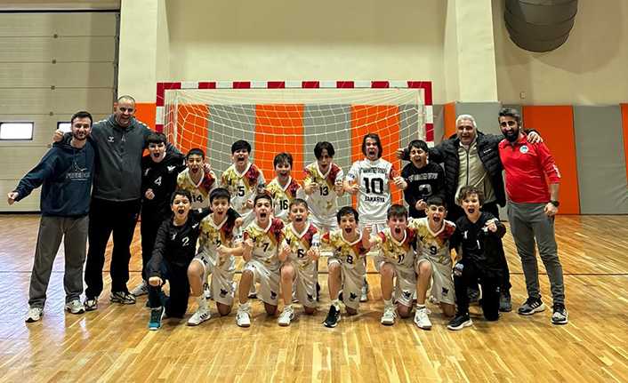 Hendek Şehit Mahmutbey Ortaokulu’ndan Farklı Galibiyet