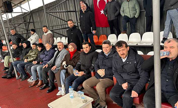 Kaymakam Gökpınar’dan Hendekspor’a Deplasman Desteği