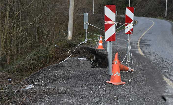 Yolu Tek Şeritli Kullanılıyor, Sürücüler Tedirgin Dikmen Grup