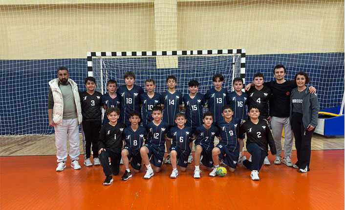 Hendek Şehit Mahmutbey Ortaokulu Durdurulamıyor