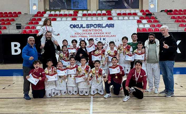 Şehit Mahmutbey Ortaokulu, Türkiye Finallerinde